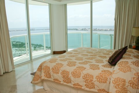 Guest suite 3 with lagoon view terrace, full bath 