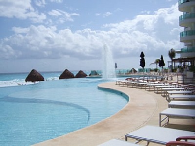View from1 of the 2 infinity pools