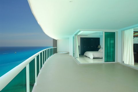 huge 500 square foot oceanfront patio with jacquzzi, and luxury outdoor furniture