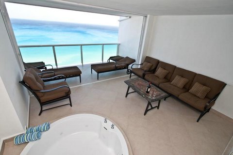 Another view of the extra large ocean view patio which sits on the 11th floor and offers 100% privacy