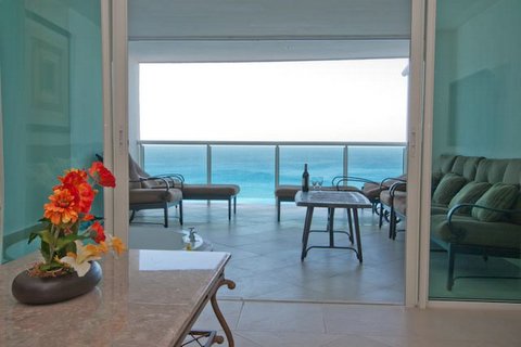 Open the doors and let the outside in and feel teh cool Caribbean breeze