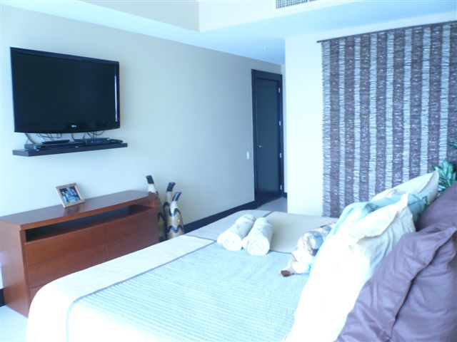 another photo of the oversized master bedroom suite